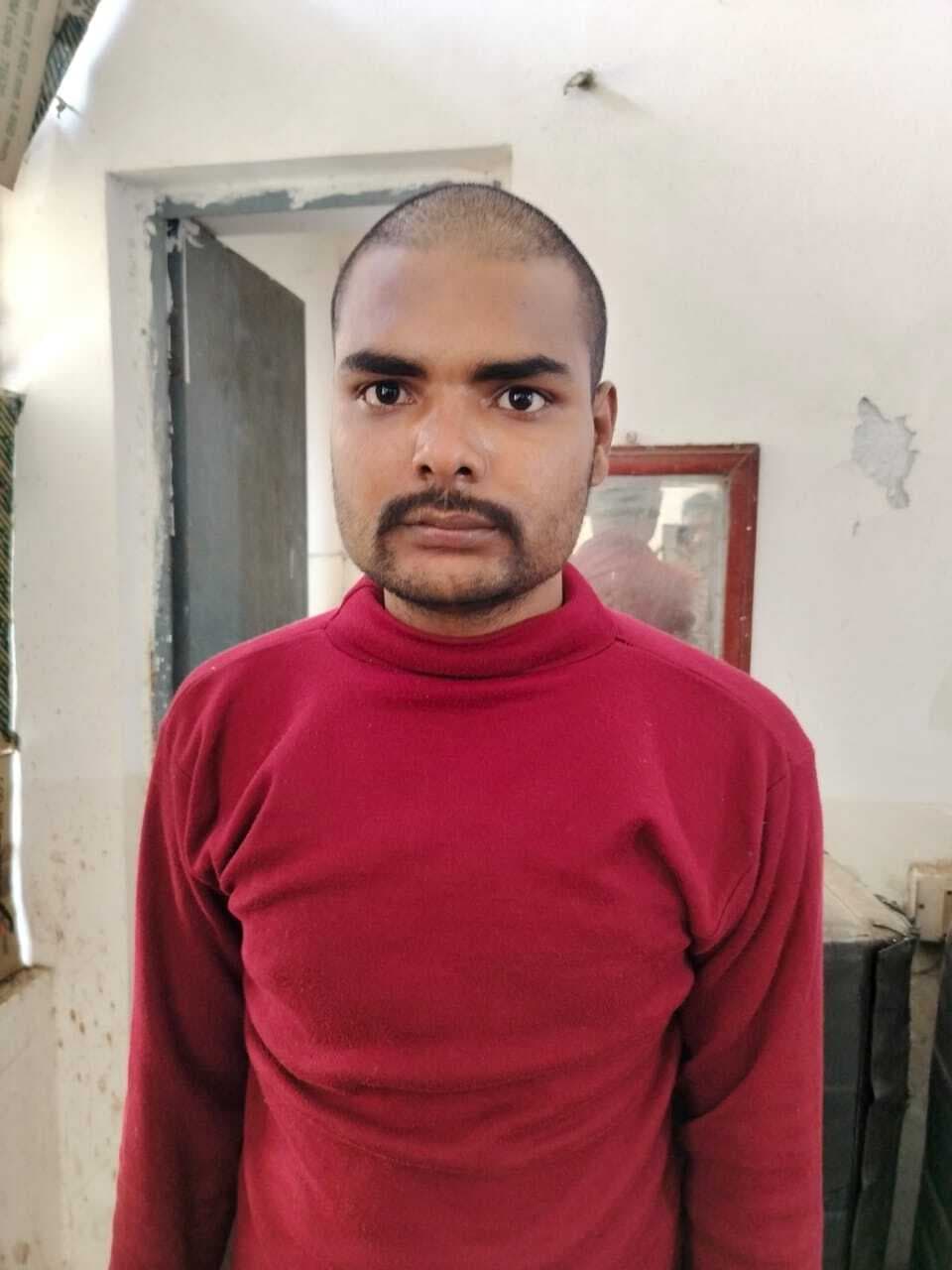 25 हजार का इनामी दो कुख्यात अपराधी गिरफ्तार, अवैध हथियार बरामद