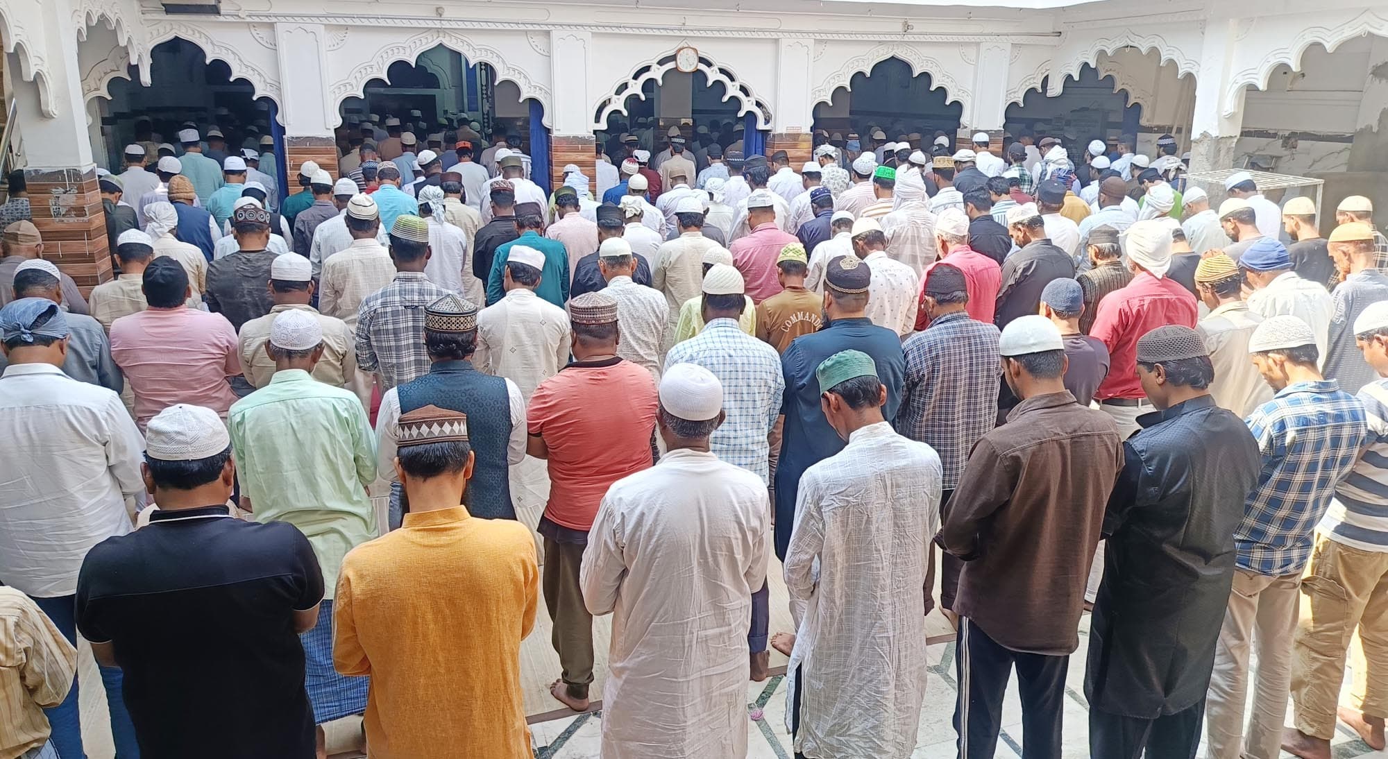 माह-ए-रमजान के तीसरे जुमा की नमाज अदा की गयी