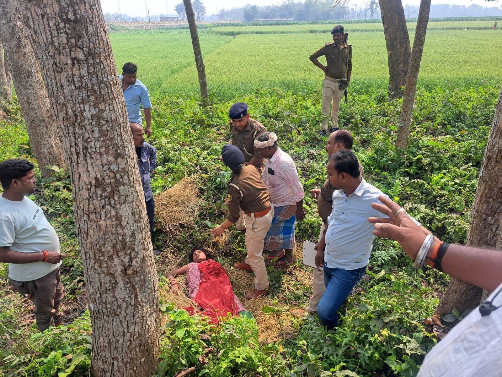 गला दबा की एक महिला की हत्या, फिर फेंक दिया शव