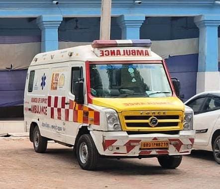 मुंगेर स्वास्थ्य विभाग को मिले दो नये बेसिक लाइफ सपोर्ट एंबुलेंस