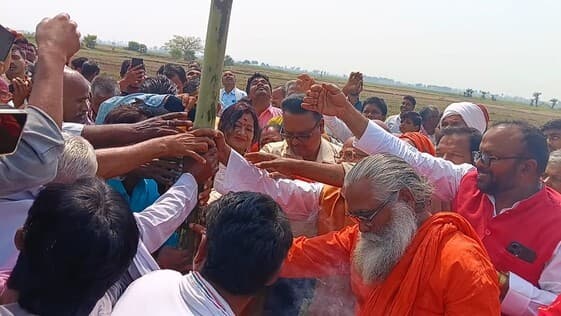 चिलरा में संतमत सत्संग को लेकर किया गया भूमिपूजन