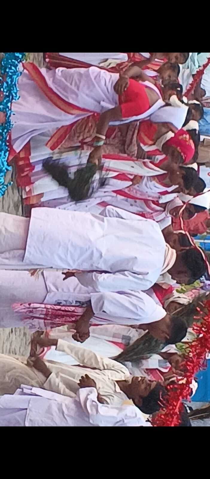 विभिन्न गांवों में मना सरहुल