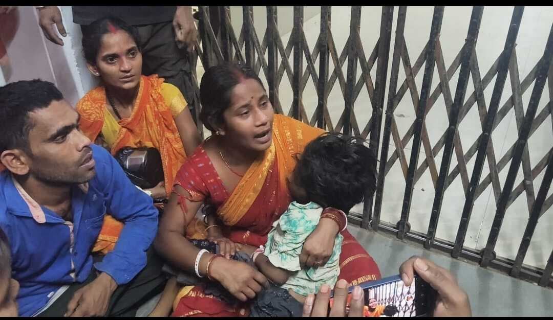 कोचिंग की दीवार गिरने से 8 वर्षीय बच्ची की इलाज के दौरान मौत