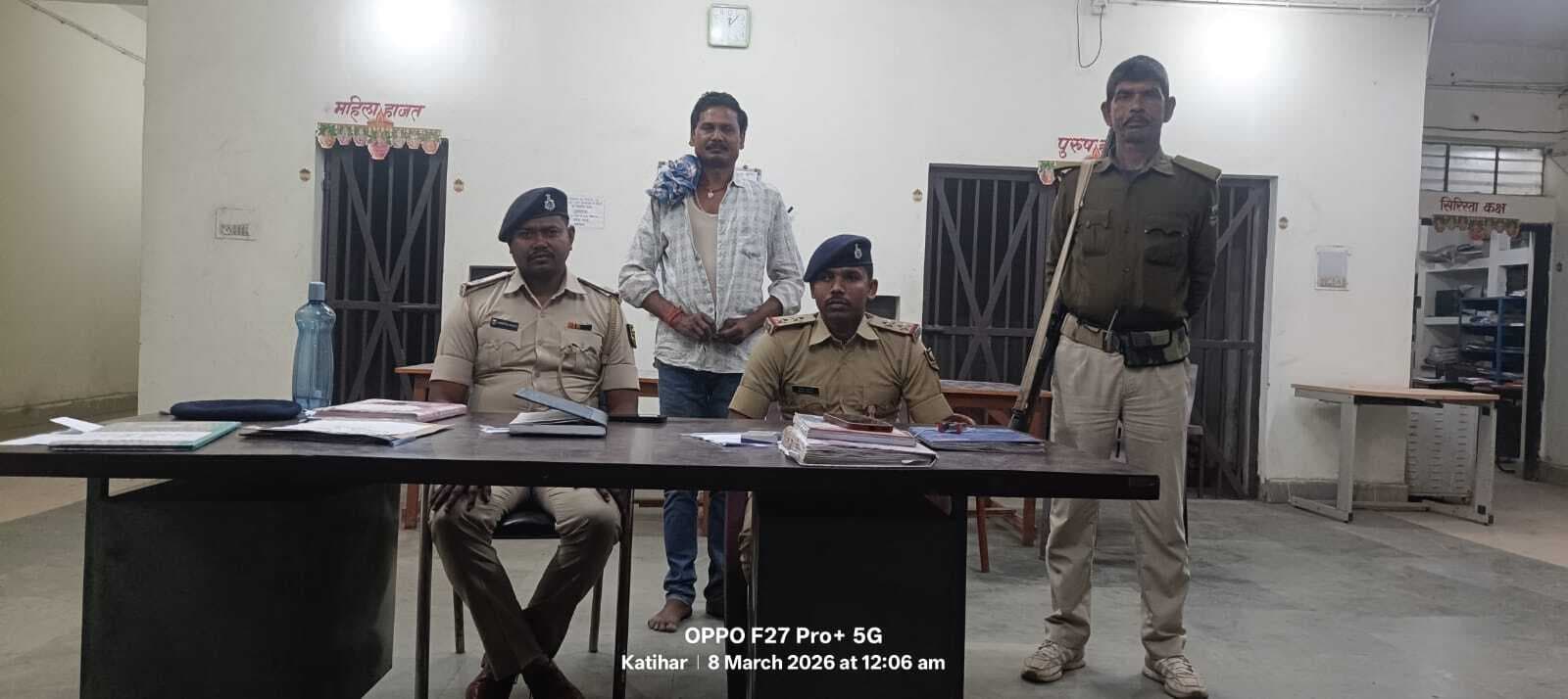 पुलिस ने वारंटी को गिरफ्तार कर न्यायिक हिरासत में भेजा