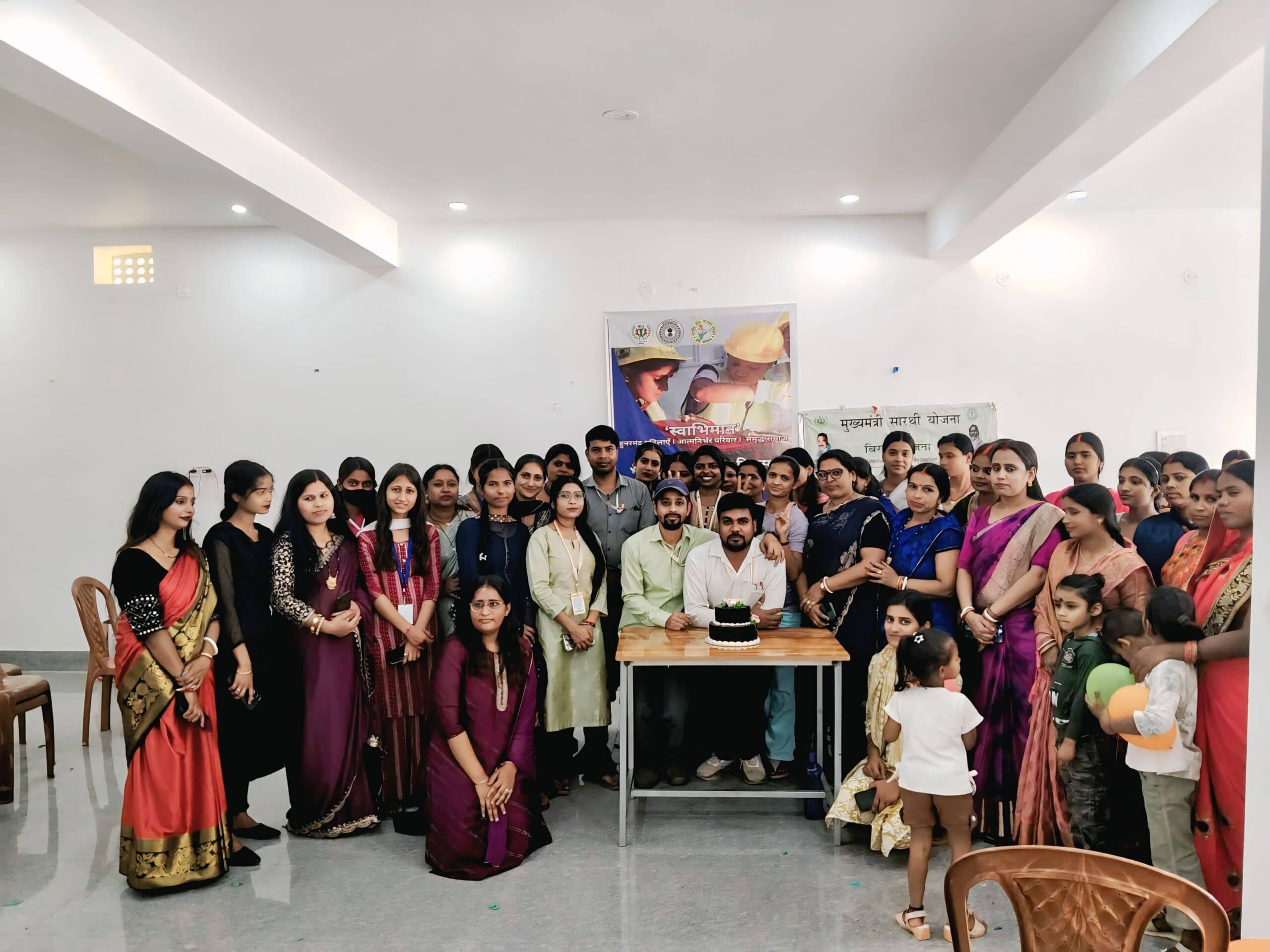 Deoghar news : महिलाओं ने अनुभव किये साझा, अपनी सफलता और संघर्ष की कहानी सुनायी