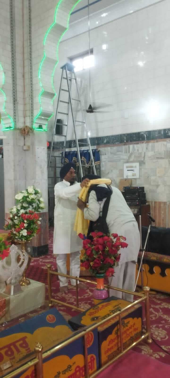 पटियाला से आया सिख श्रद्धालुओं का जत्था, गुरुद्वारा चाचा फगुमल साहिब में किया दर्शन