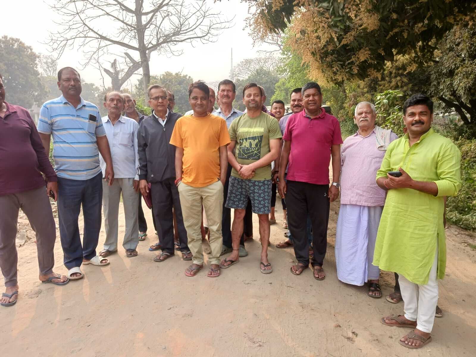 इंद्रपुरी जानेवाली सड़क निर्माण में आ रही अड़चन कराया रूबरू