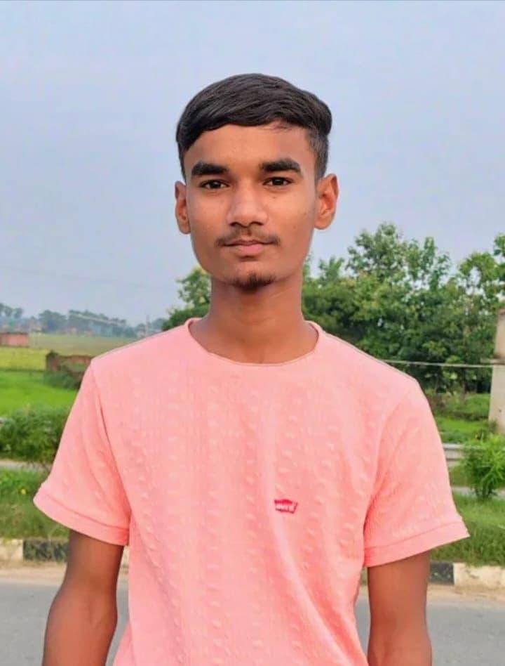 हिसुआ में रेल पटरी पर मिला किशोर का सिर कटा शव, सनसनी