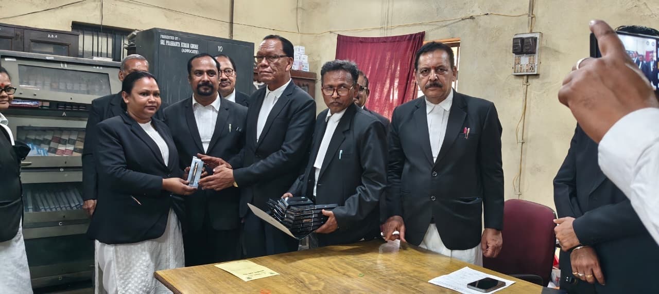 Chaibasa News : नारी सशक्तीकरण को एकजुटता जरूरी : फादर अगस्टिन कुल्लू