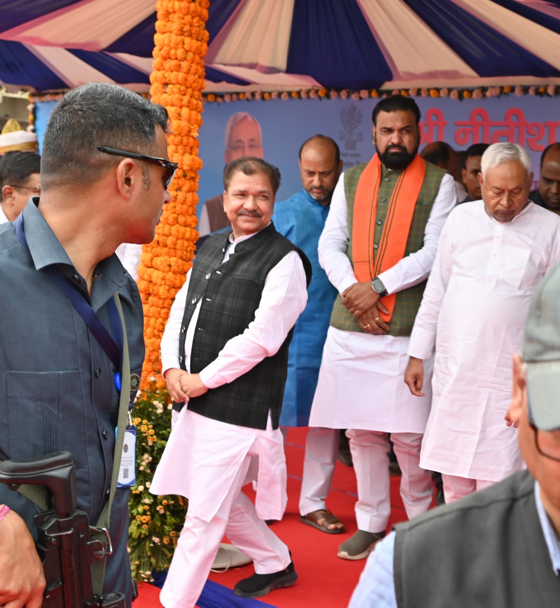 मुख्यमंत्री ने ठाकुरगंज को दी पावर ग्रिड की सौगात