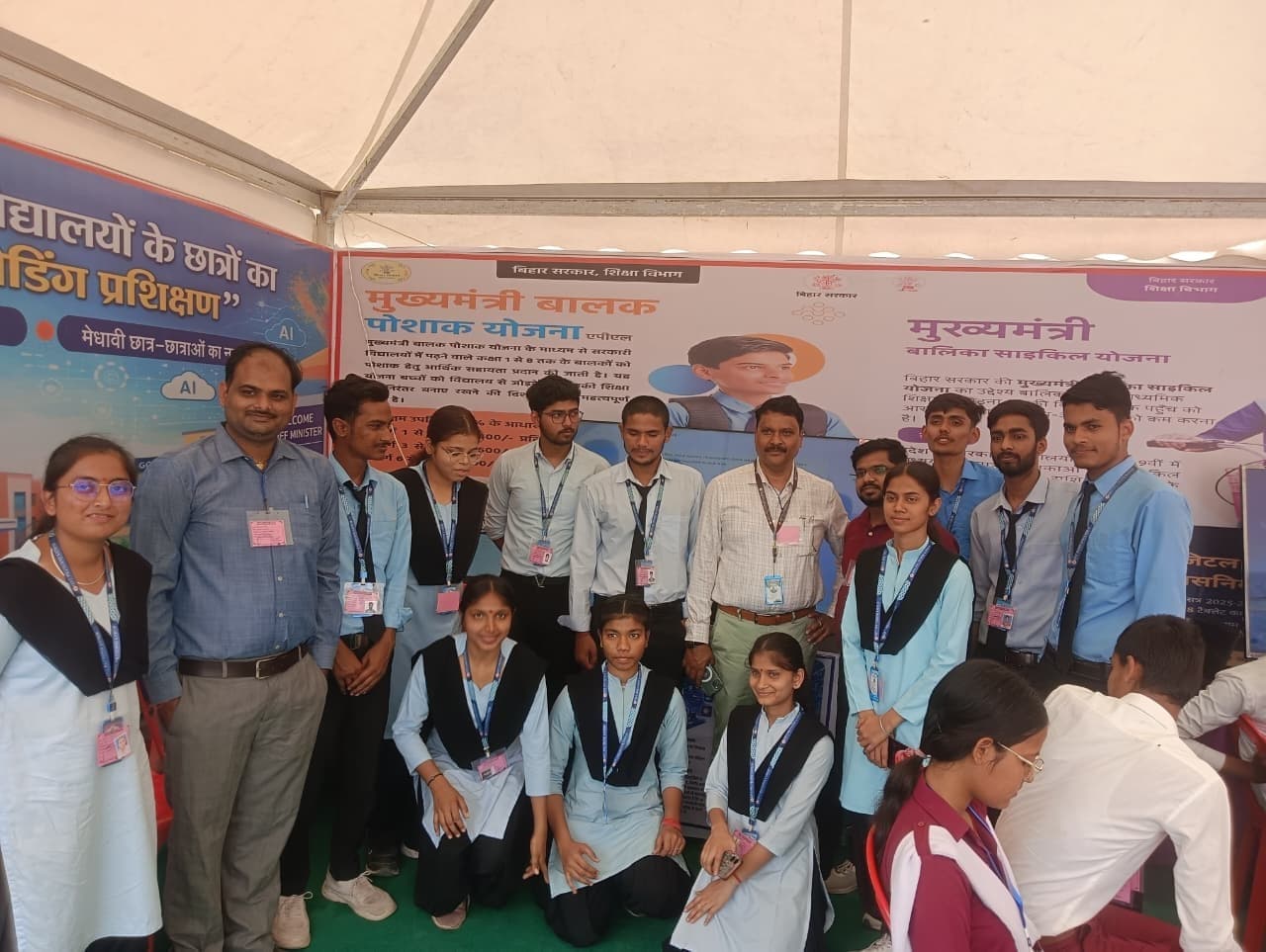 – आधुनिक तकनीक व एआई के उपयोग से तैयार प्रोजेक्ट्स ने खींयी सबकी निगाहें