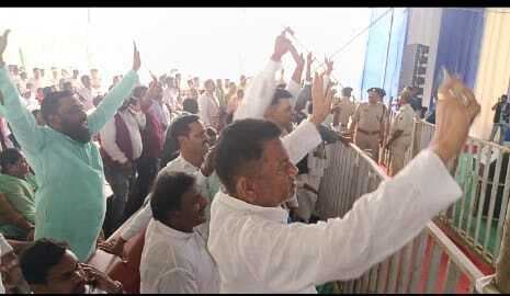 जदयू कार्यकर्ताओं ने मुख्यमंत्री से बने रहने की अपील की