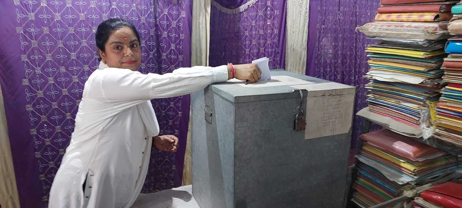 431 में से 409 मतदाताओं ने किया प्रत्याशियों के भाग का फैसला