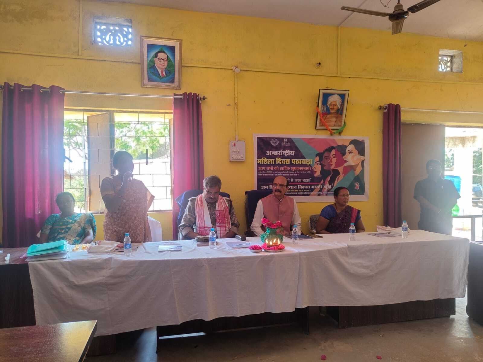 स्वरोजगार से जुड़ी महिलाओं को मिला सम्मान