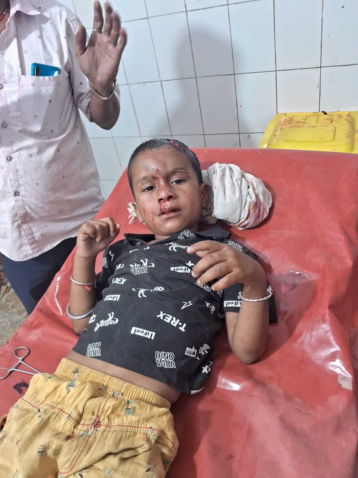 ट्रक ने बाइक सवार को पीछे से मारी टक्कर