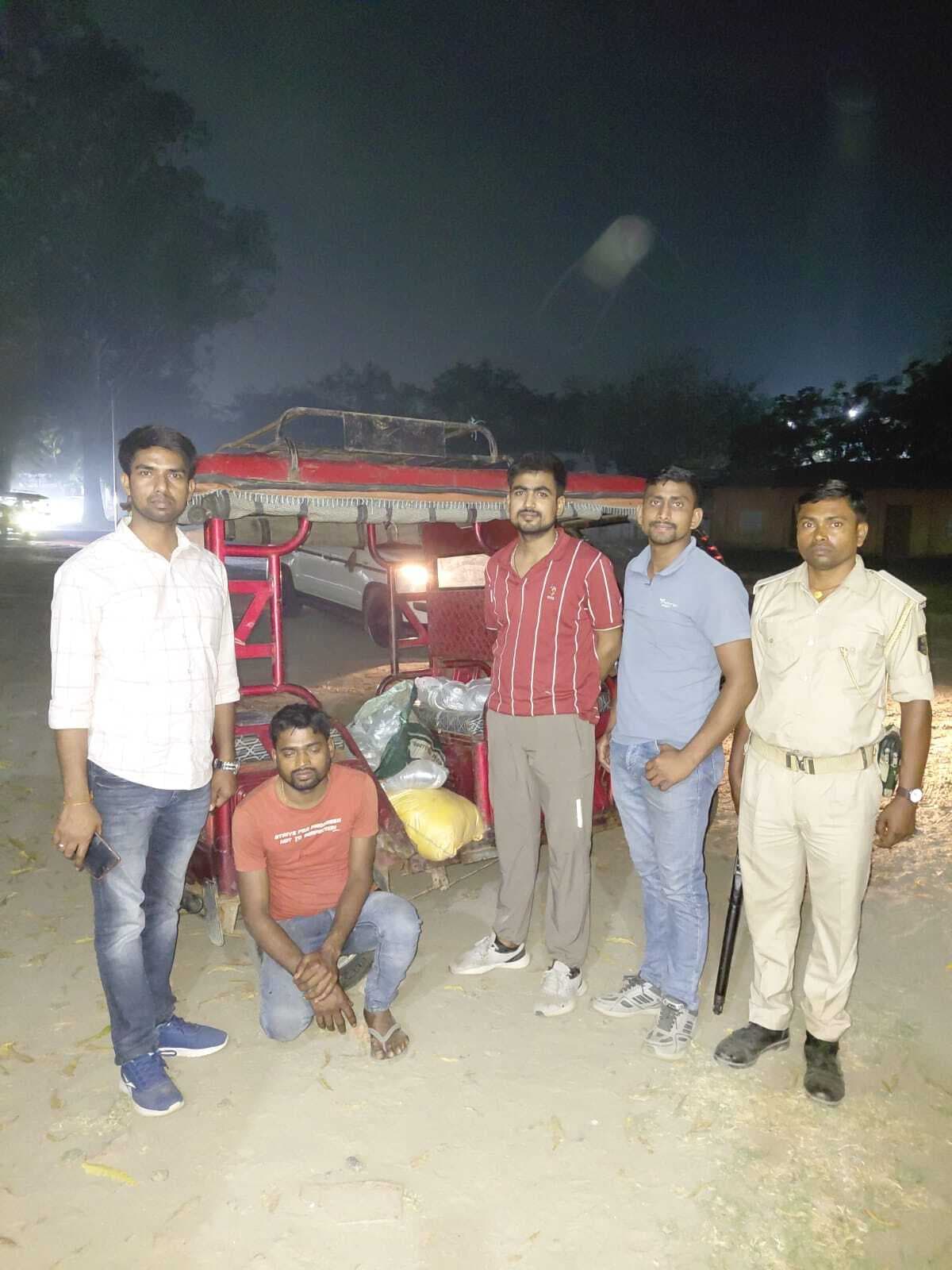 उत्पाद विभाग की छापेमारी में दो तस्कर गिरफ्तार, 181 लीटर शराब बरामद