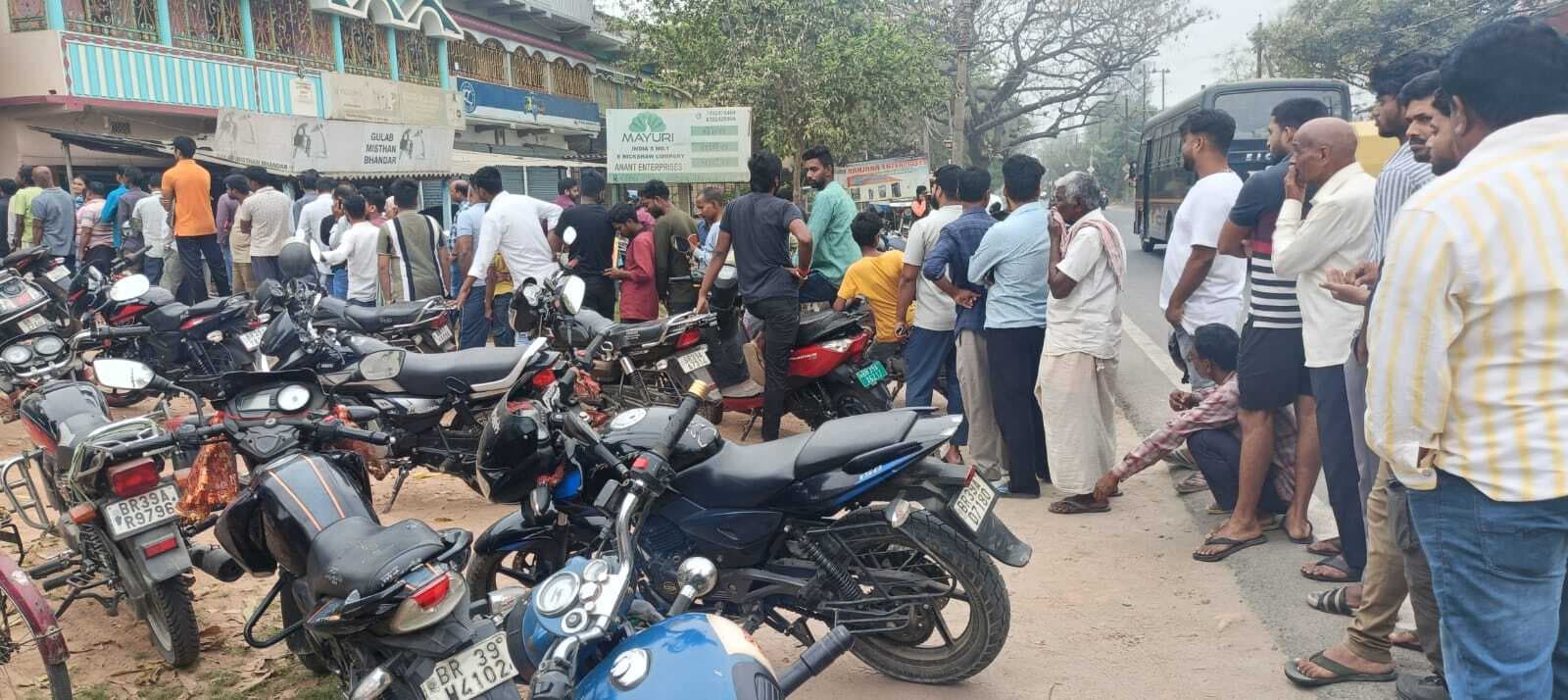 सरकारी व गैर सरकारी छात्रावास में रह रहे छात्राें की परेशानी बढ़ी