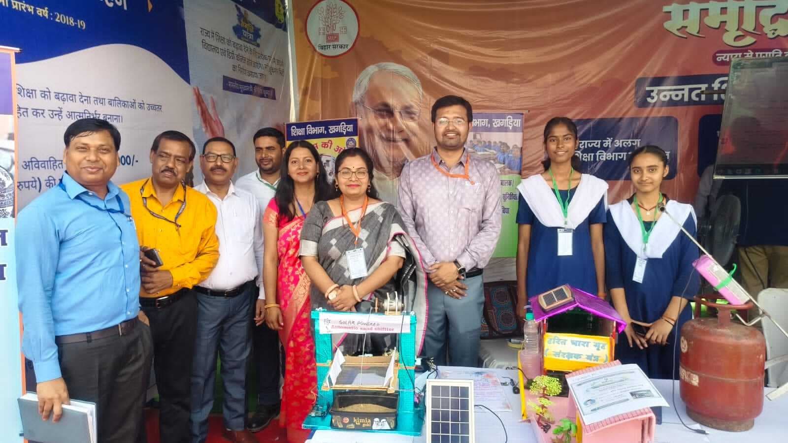 समृद्धि यात्रा के दौरान परबत्ता के चार बाल वैज्ञानिकों के प्रोजेक्ट ने खींचा ध्यान