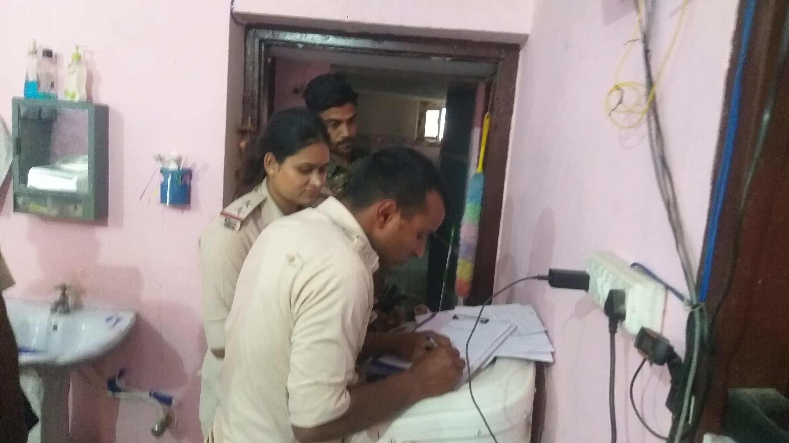 मेडिकल की तैयारी कर रहे युवक ने की आत्महत्या