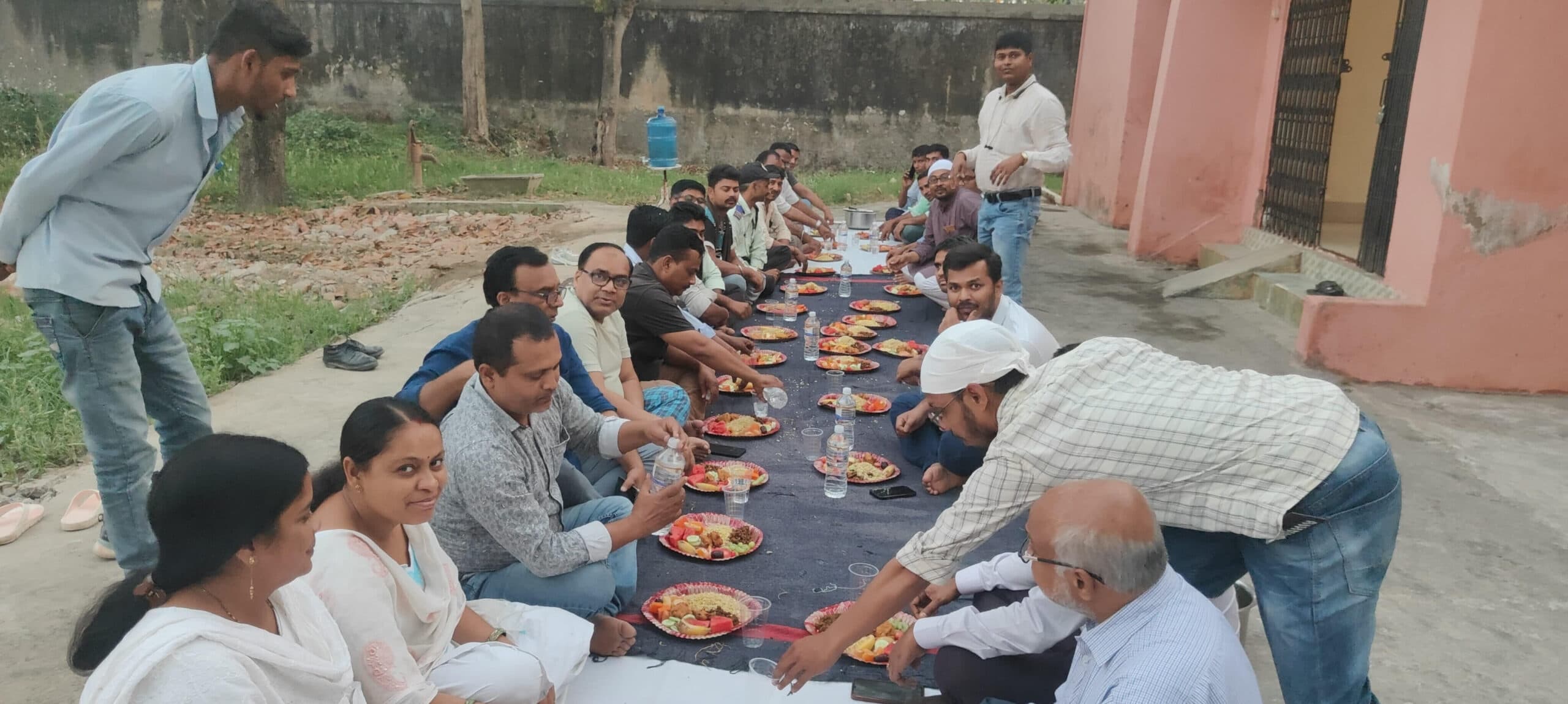 रोजेदारों ने एकता व भाइचारे का दिया संदेश