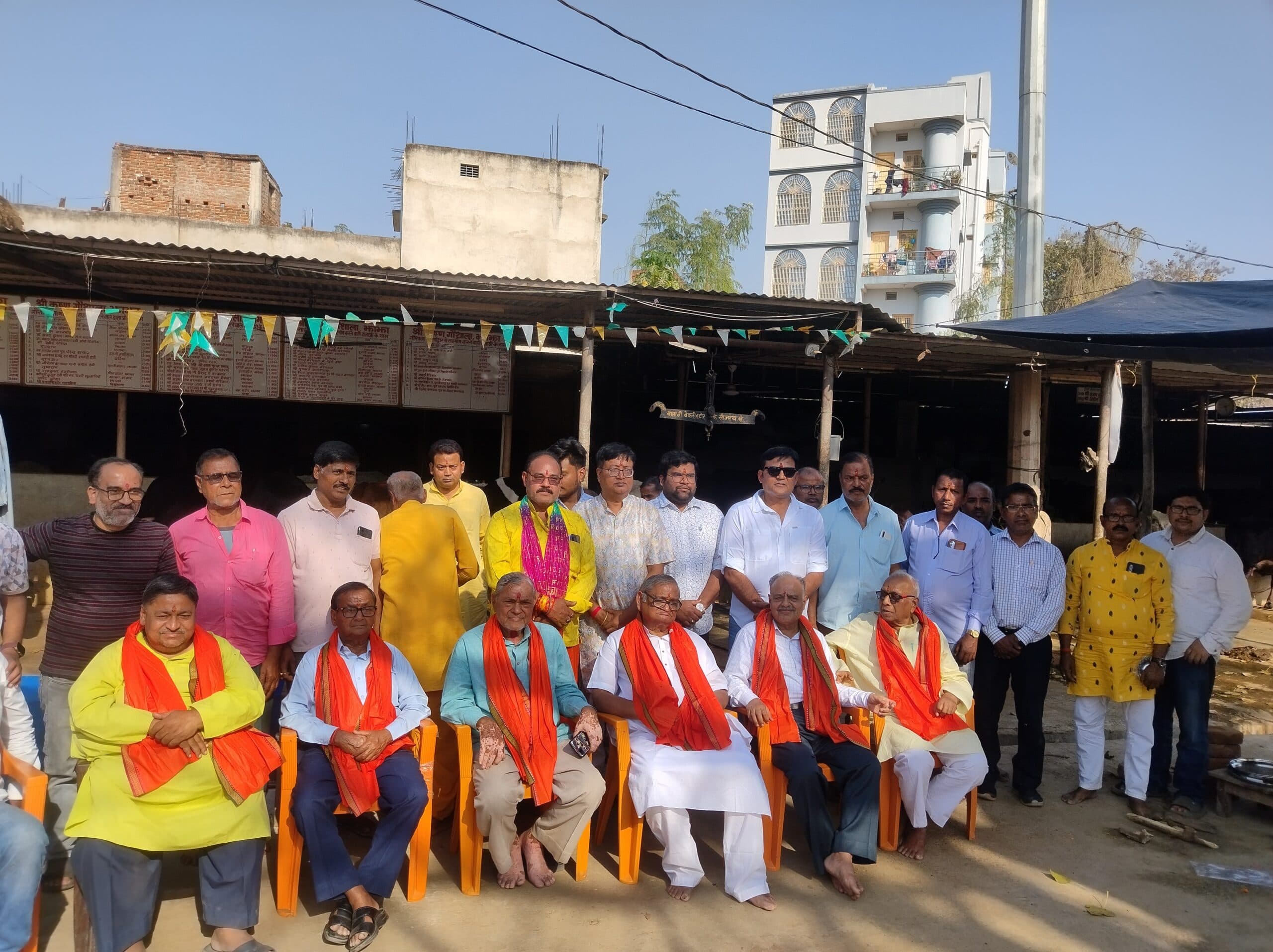 गोशाला के जीर्णोद्धार को लेकर हुआ भूमि पूजन