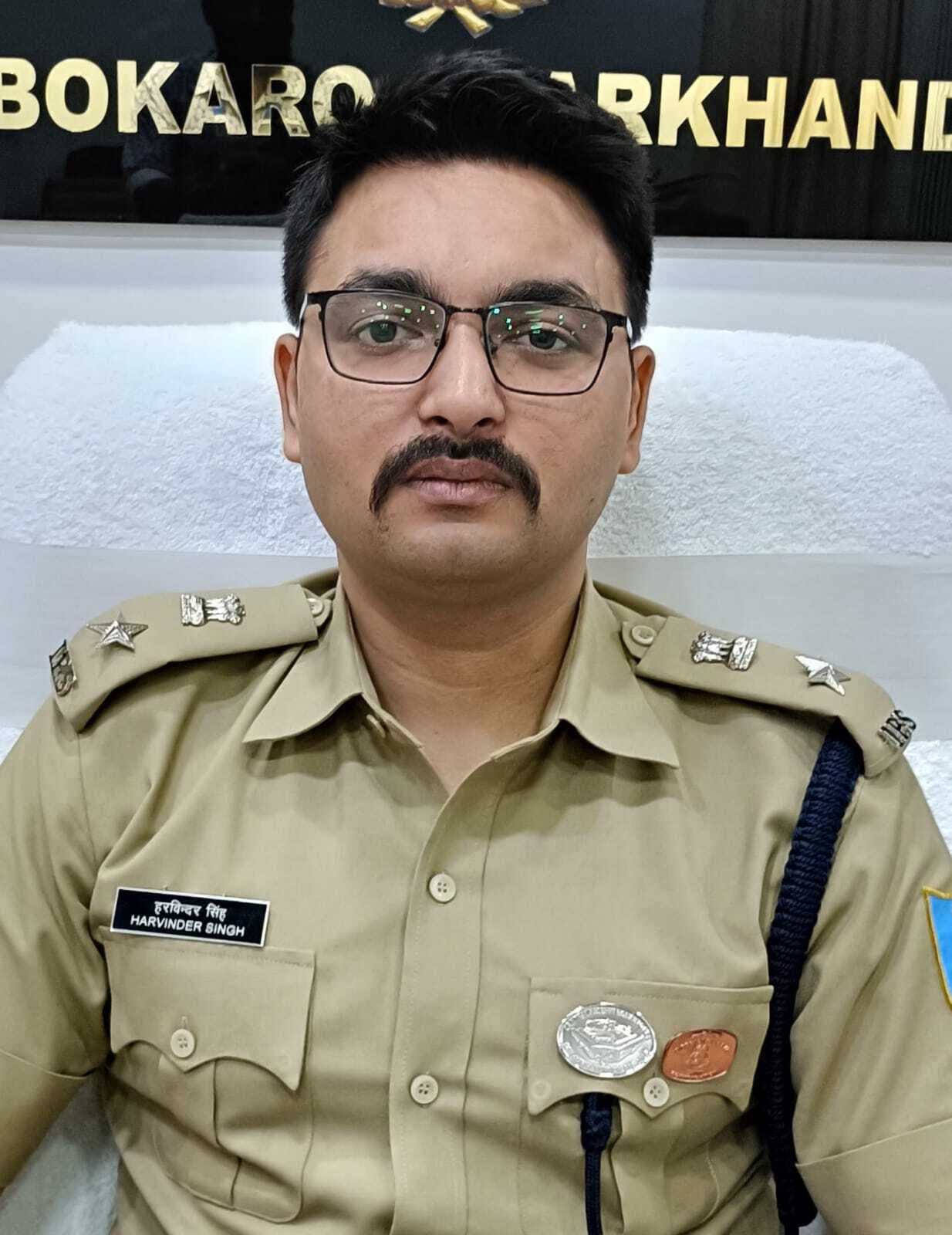 Bokaro News : पेट्रोलिंग के लिए बोकारो पुलिस को मिले 39 चारपहिया और 53 दोपहिया वाहन