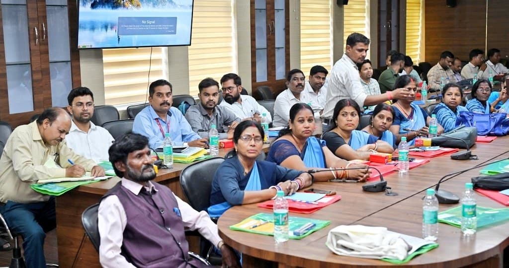 Bokaro News : प्लंबरों की महत्ता पर की गयी चर्चा