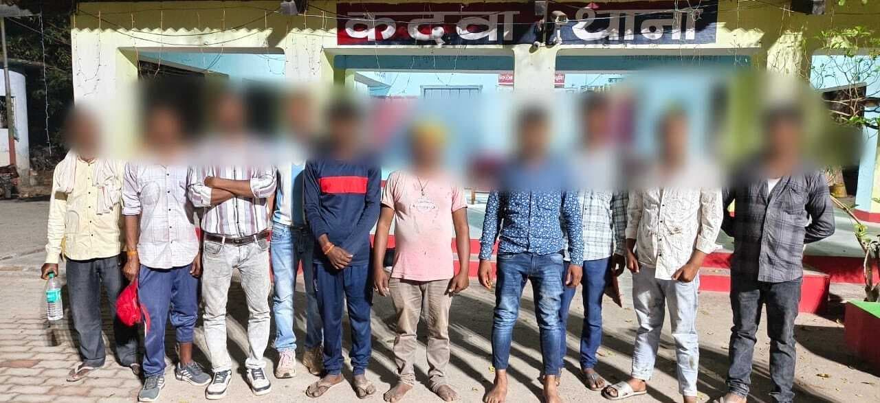 शराब के मामले में पुलिस की कार्रवाई में 62 गिरफ्तार