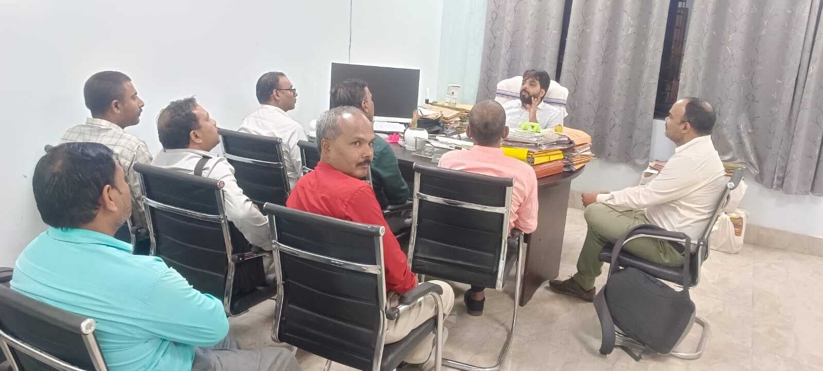 Dhanbad News: शहरी क्षेत्र के शिक्षकों को मिलेगा परिवहन भत्ता