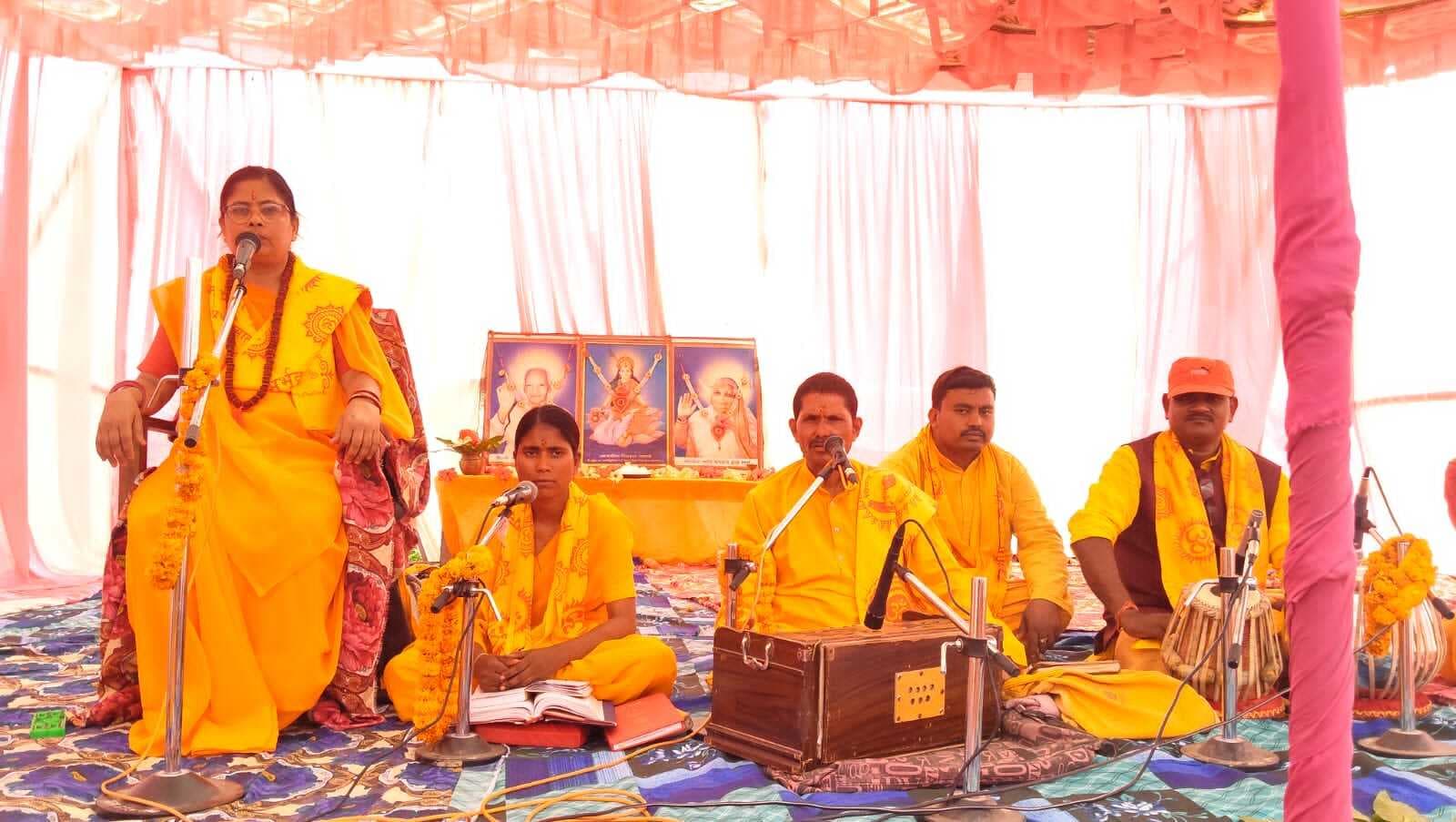 रौन में तीन दिवसीय विद्या विस्तार सरस्वती गायत्री महायज्ञ शुरू