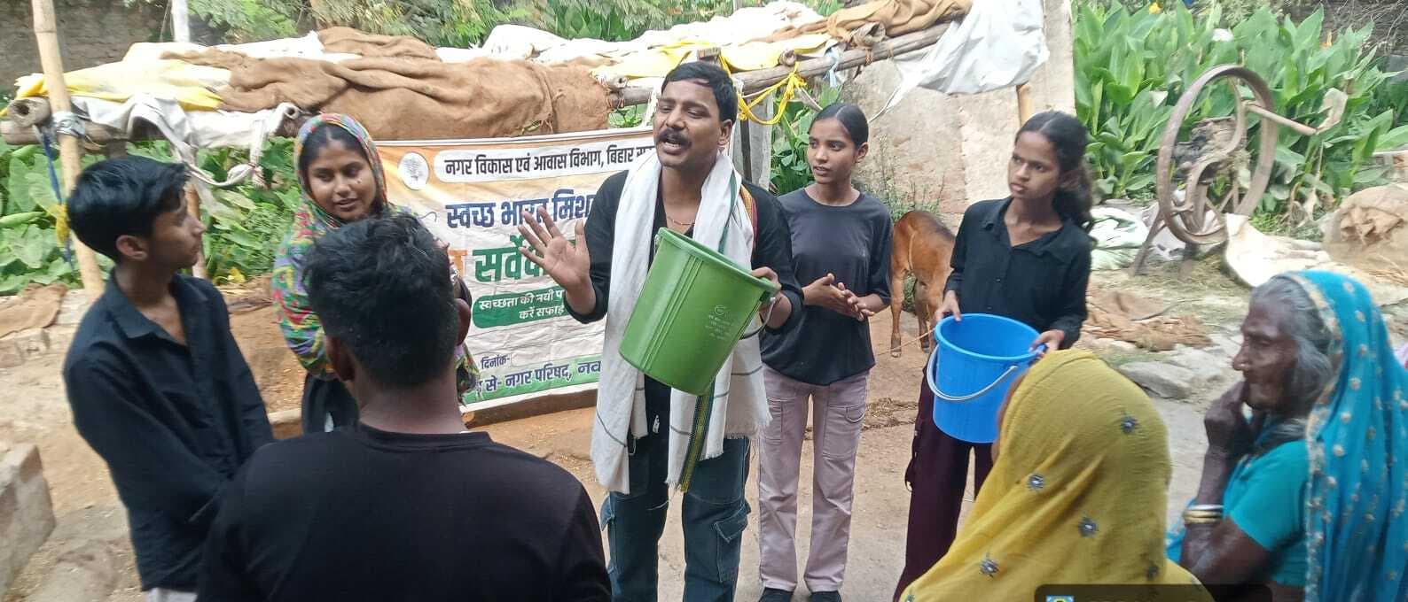 नुक्कड़ नाटक से नवादा को स्वच्छ बनाने की अपील