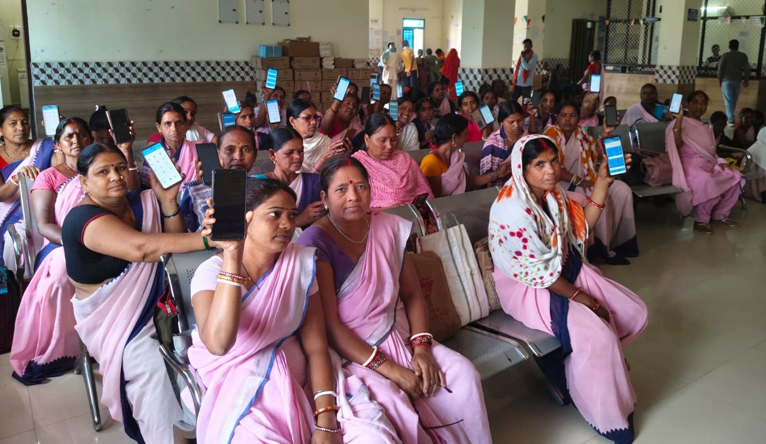 चानन सीएचसी में आशा को एम-आशा ऐप का दिया गया प्रशिक्षण