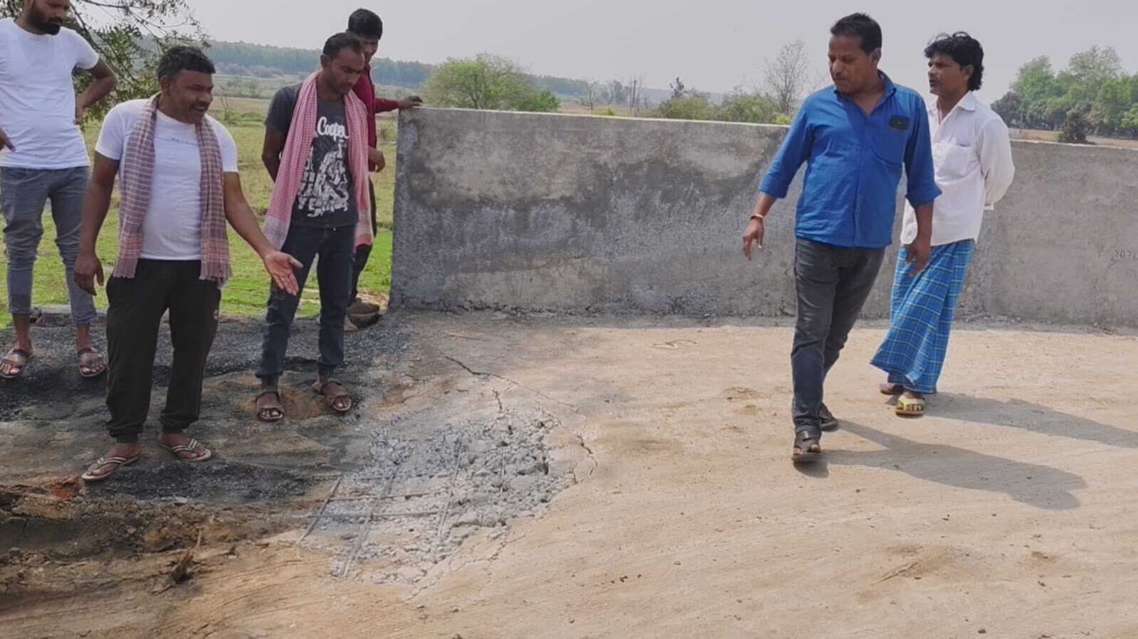 जामताड़ा में एनएच-419 पर बना नया पुल दरका, ग्रामीणों में भारी रोष