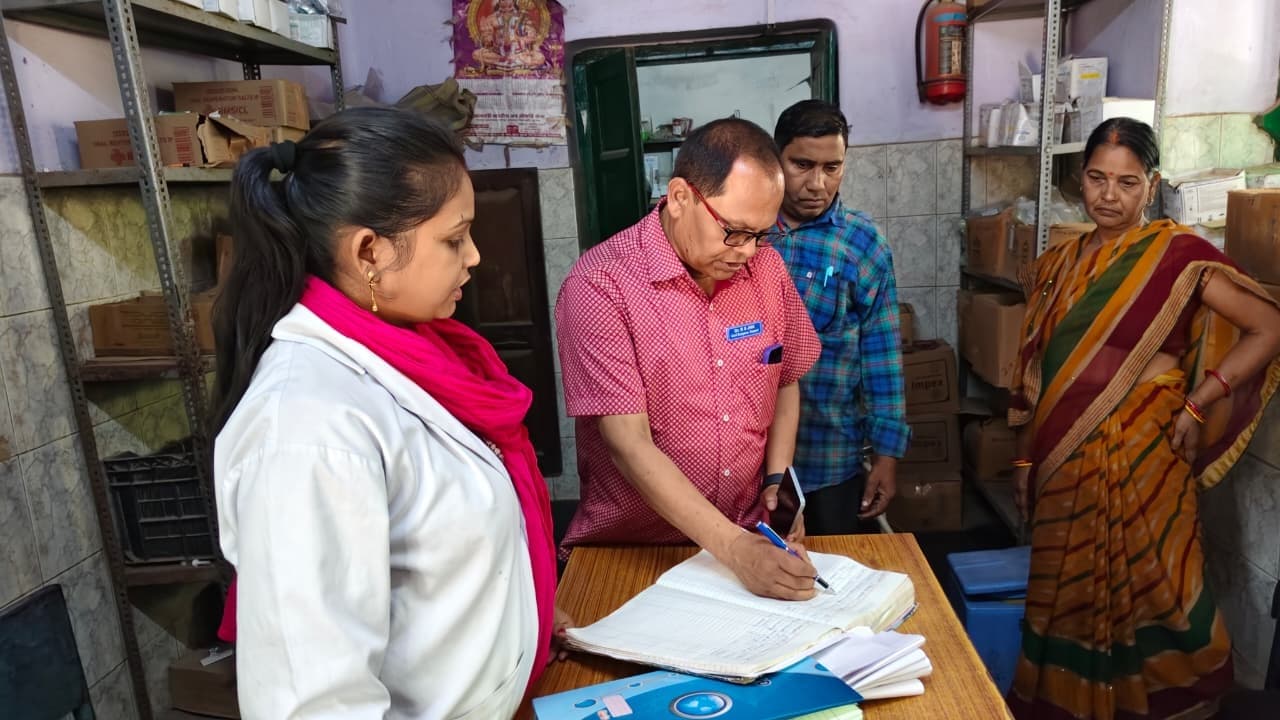 सीएस ने रेफरल अस्पताल का किया निरीक्षण, मरीजों से की बातचीत