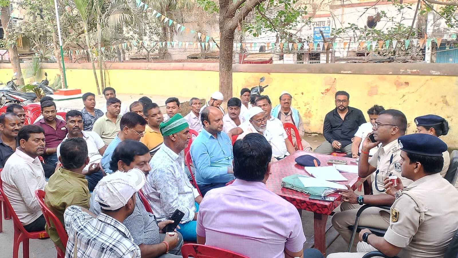 ईद, रामनवमी, चैती दुर्गा व चैती छठ पूजा को लेकर शांति समिति की हुई बैठक