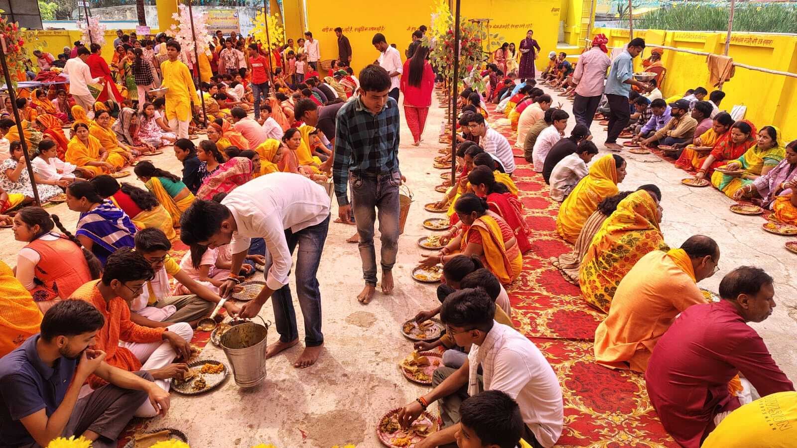 गायत्री शक्तिपीठ में नौकुंडीय यज्ञ की पूर्णाहुति, भंडारा आयोजित