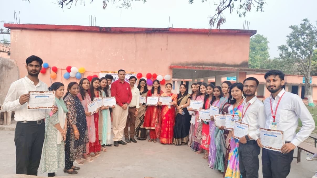 बीएड प्रशिक्षुओं का इंटर्नशिप संपन्न