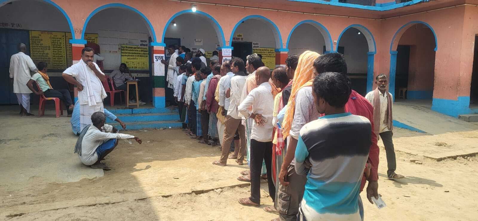 मोरसंडा पैक्स चुनाव में लगभग 55 प्रतिशत मतदान