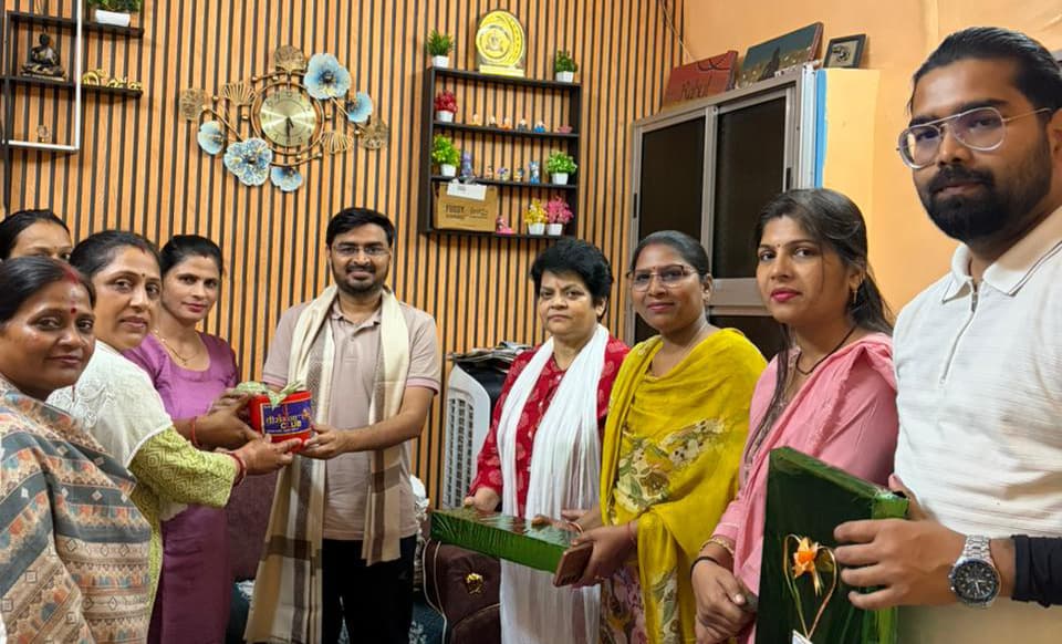 न्यायिक दंडाधिकारी को दी गयी ससम्मान विदाई