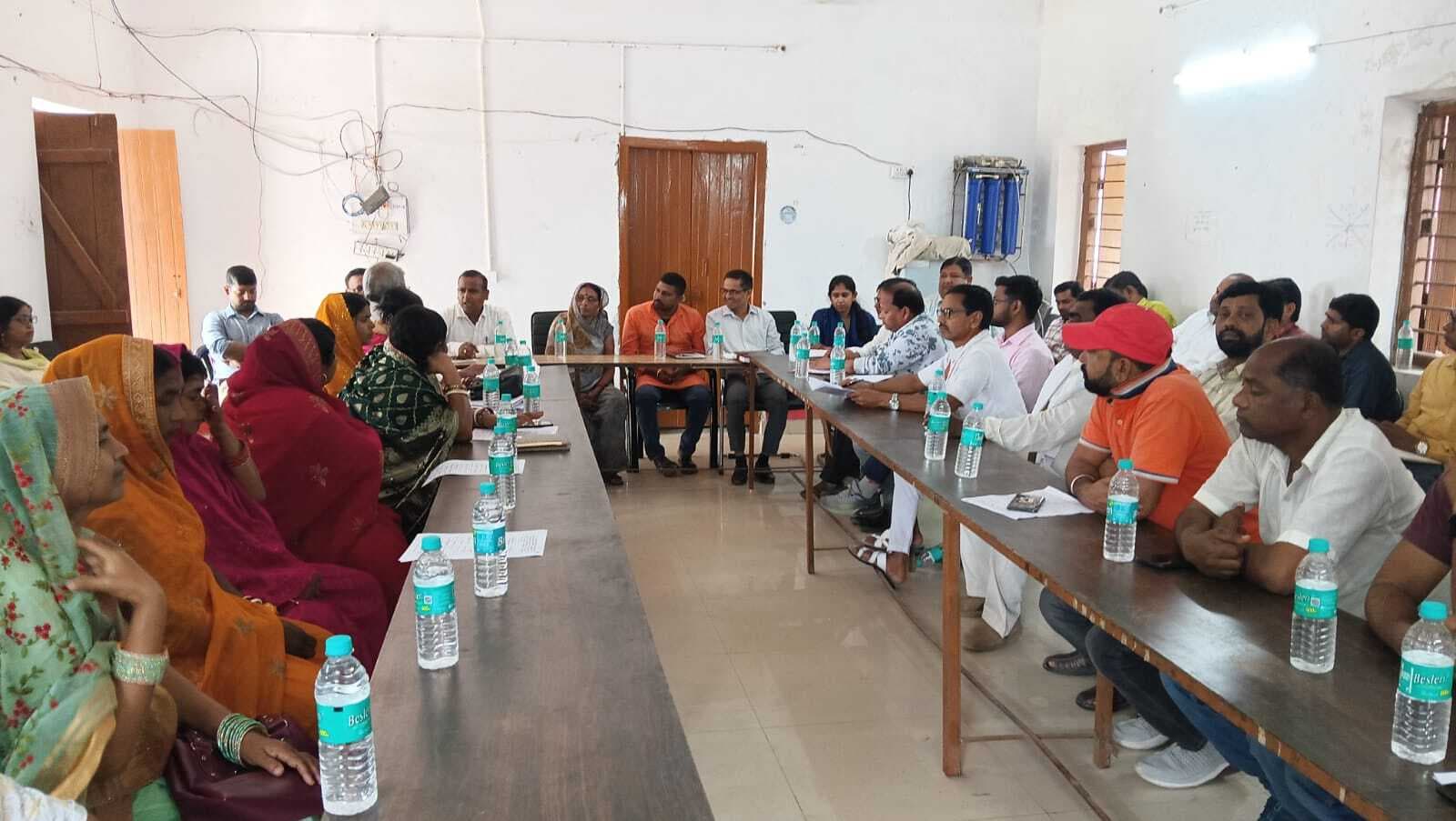 पंचायत समिति की हुई बैठक