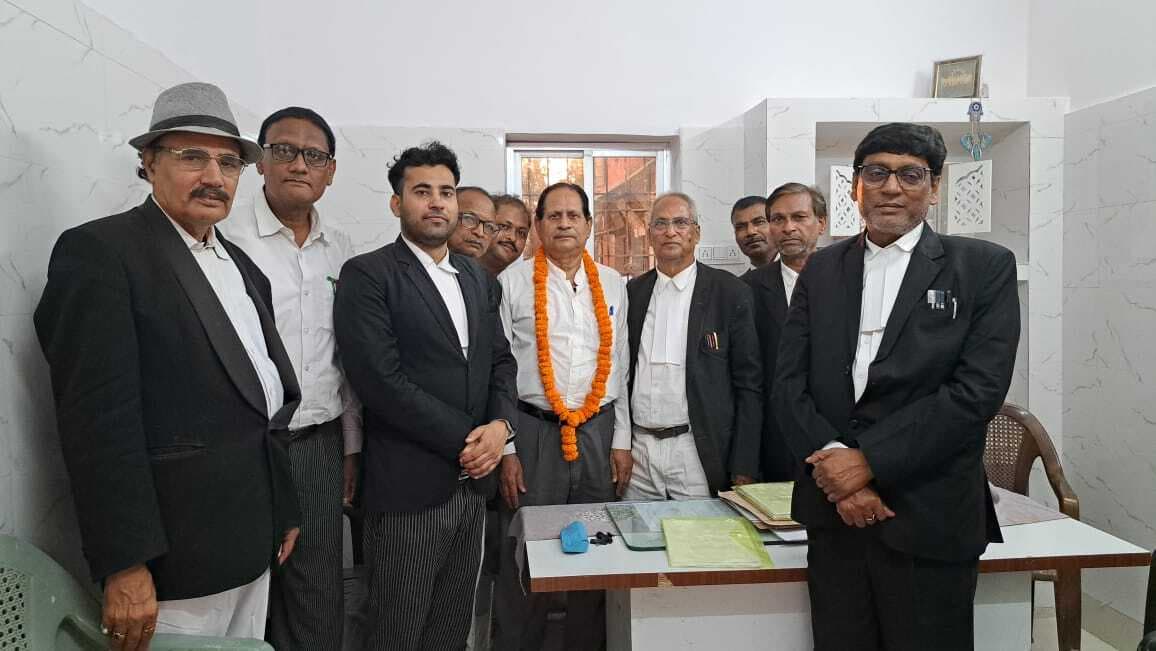 निर्वाची पदाधिकारी व सहायक निर्वाची पदाधिकारी चयनित