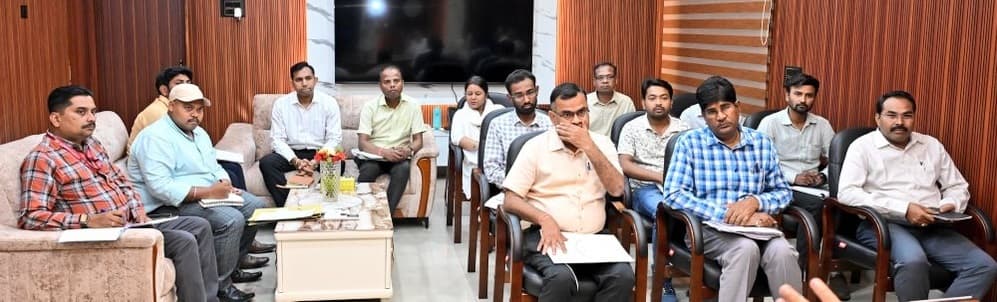 Bokaro News : निगम डिसेल्टिंग चेंबर के कार्य को 30 अप्रैल तक करायें पूरा : डीसी