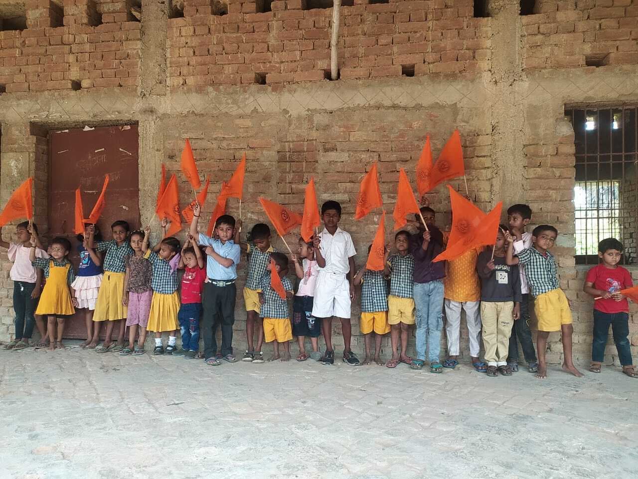 भारतीय नववर्ष पर शिशु मंदिर के बच्चों ने निकाली प्रभात फेरी