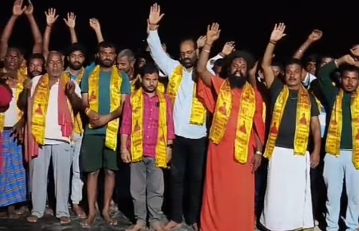 शंभुगंज में चार धाम गौ सेवा समिति के सैकड़ों लोग बने सदस्य