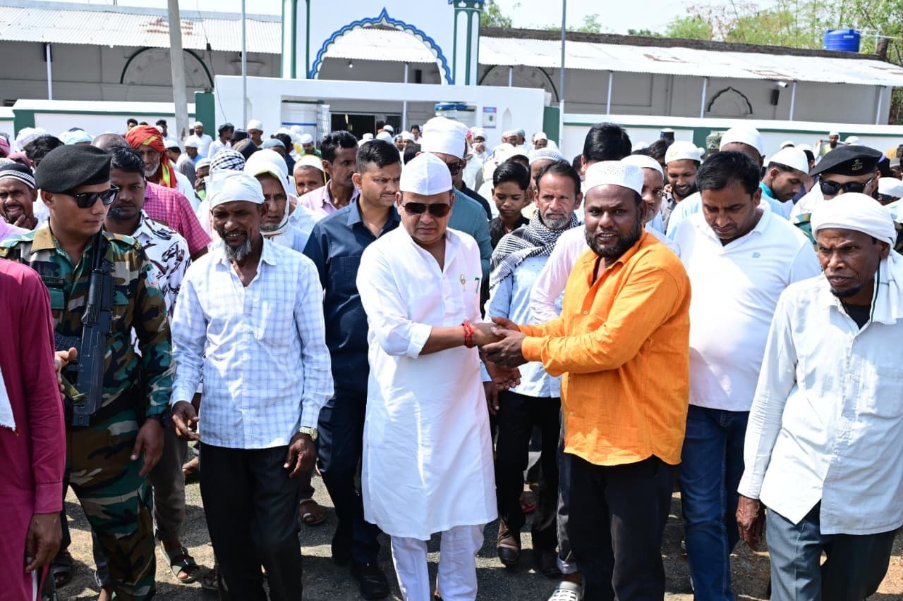 मंत्री ने लोगों को दी अलविदा जुमे की बधाई