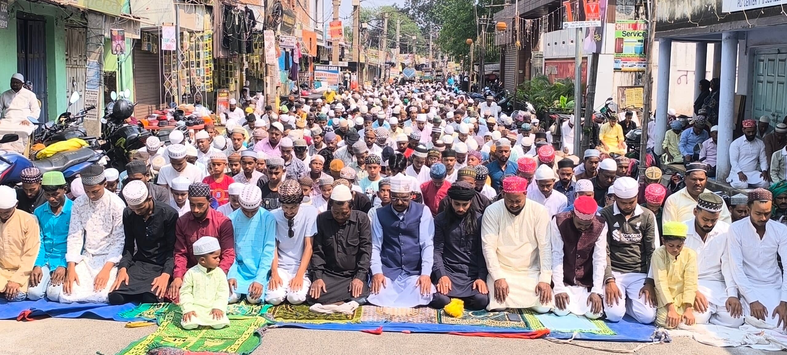 Giridih News :अकीदत के साथ अदा की गयी अलविदा जुम्मे की नमाज