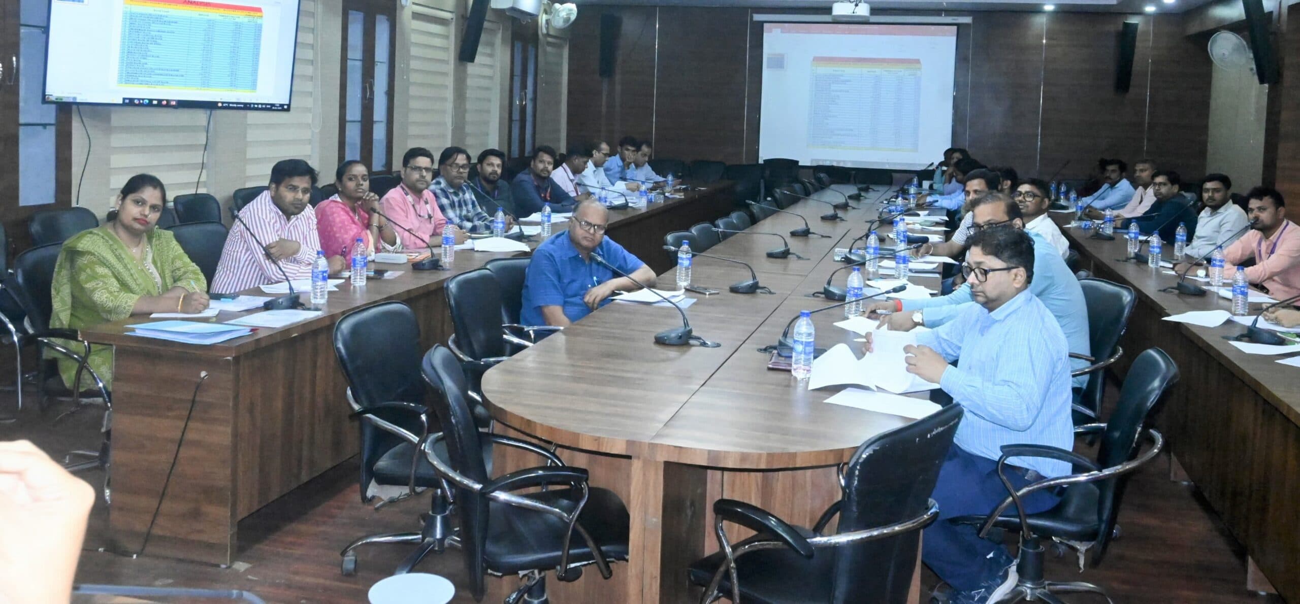 Bokaro News : जरूरतमंदों को ऋण उपलब्ध कराने का निर्देश