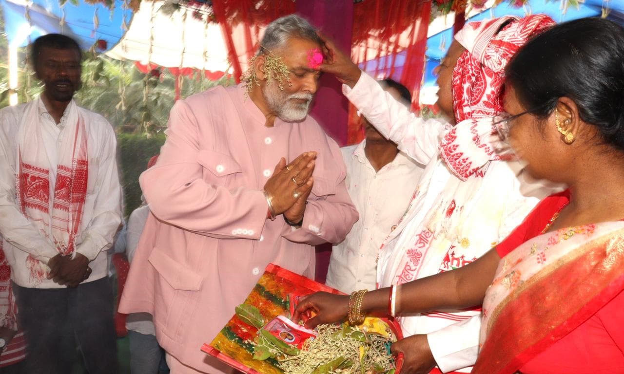 प्रकृति, परंपरा व संस्कृति का महापर्व है सरहुल : सांसद