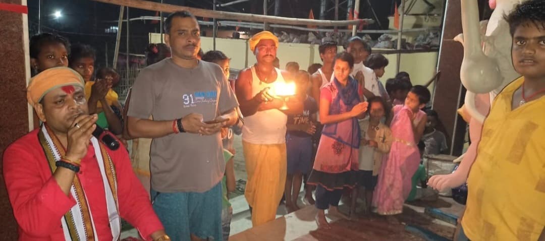 चैती नवरात्र: मंत्रोच्चारण से गुंजायमान हुआ फलका, मां कल्याणी की पूजा में उमड़ी भीड़