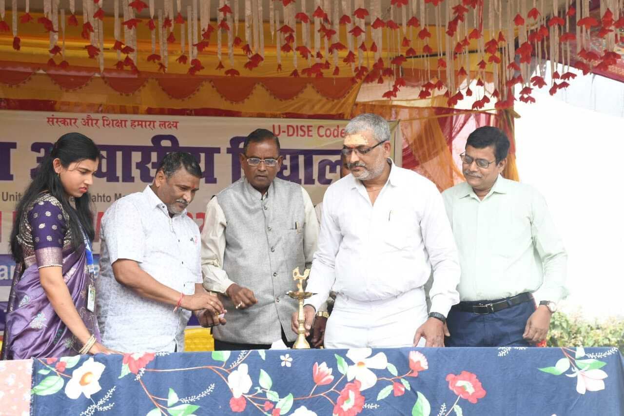 बच्चों को विद्यालय स्तर से ही दे कानून जानकारी : रजनीश